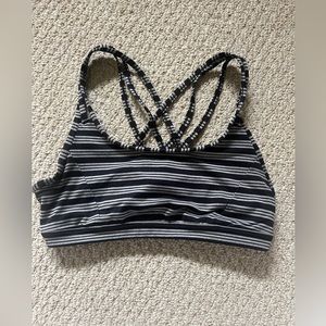 Athleta Cross back Sports Bra Size S